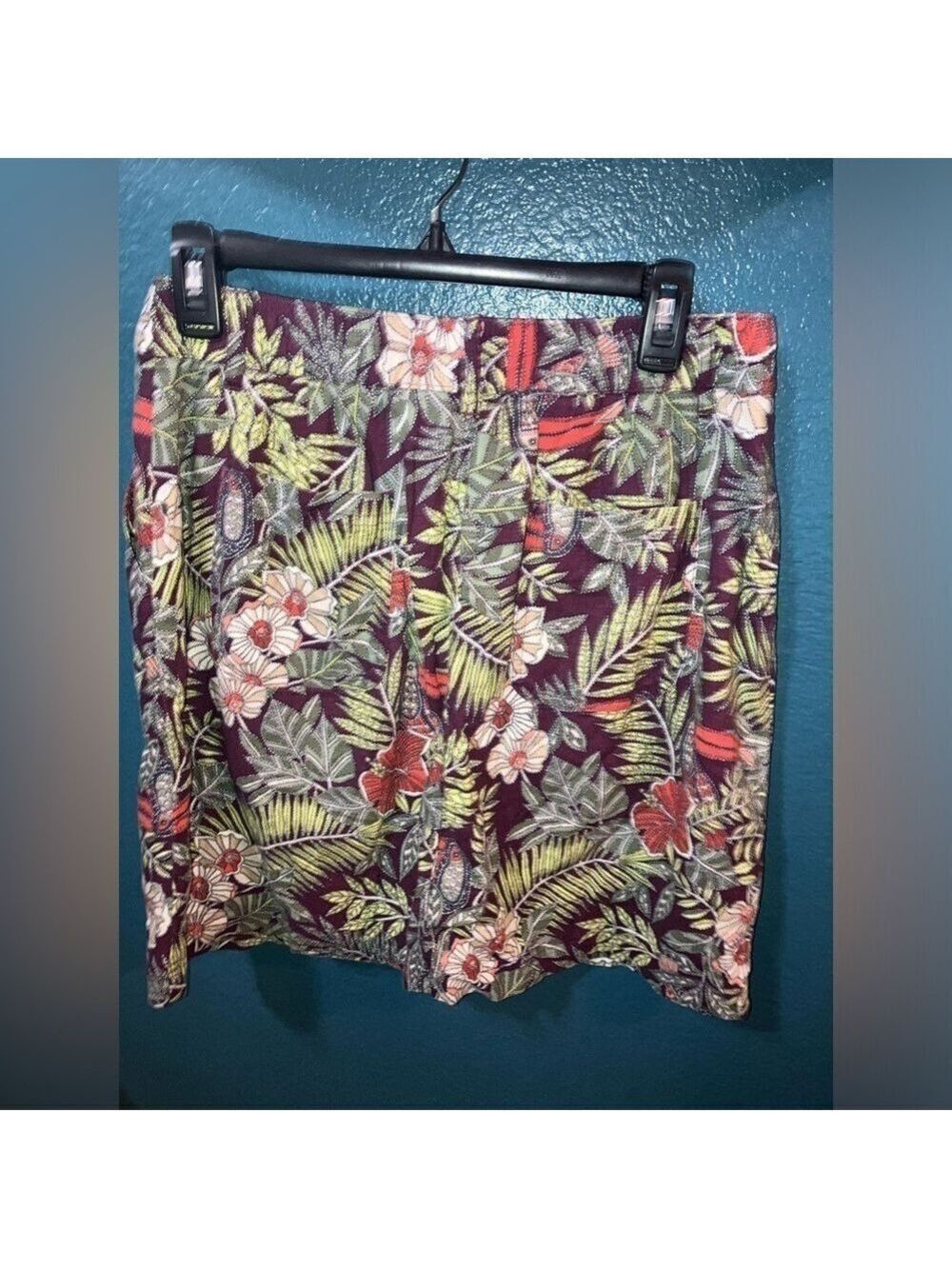 Christoper & Banks Floral Printed Utility Pull-on Skort size Med - Picture 6 of 11